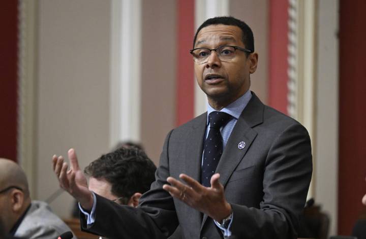 Lionel Carmant resigns from his ministerial post