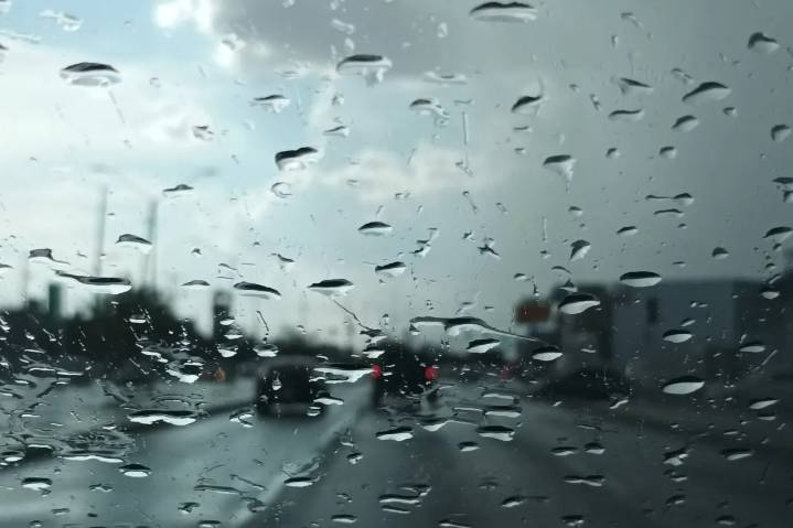 Suspenden clases por aumento de fuertes lluvias en El Salvador