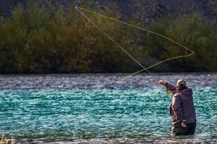 Inicia una nueva temporada de pesca deportiva en Neuquén