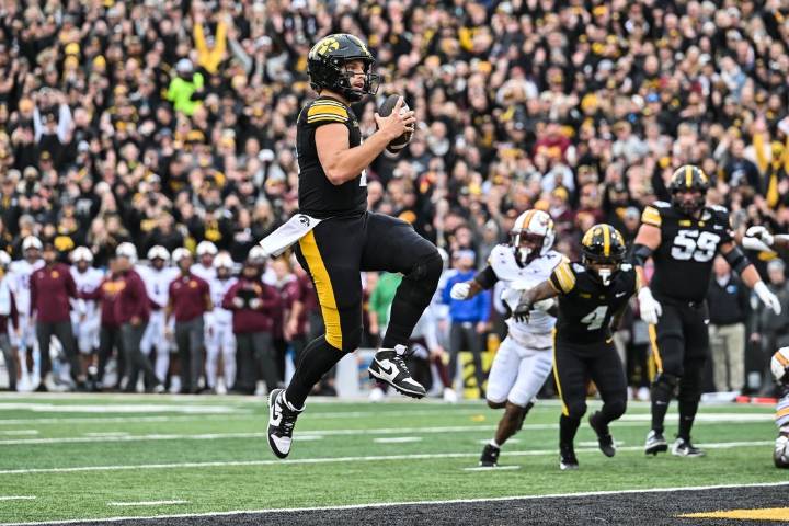 Deadspin | Iowa takes down Minnesota in all-around dominant performance