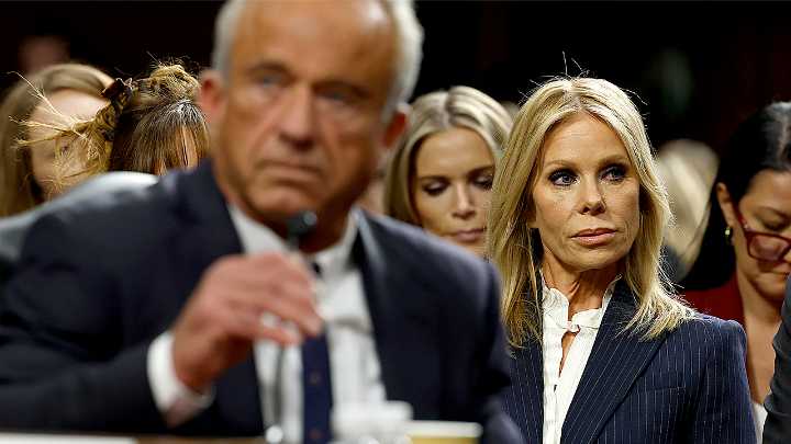 Cheryl Hines confronted about husband's alleged online affair with journalist