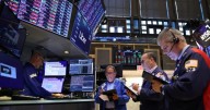 Rebote en los mercados: los bonos y las acciones argentinas suben tras la compra de pesos del Tesoro de Estados Unidos