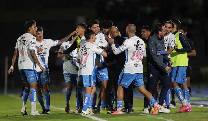 ¡Noches mágicas del viernes botanero! Puebla y Juárez empatan a cuatro en lluvia de goles