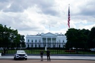 Un 56% de estadounidenses se opone a demolición de ala este de Casa Blanca, según encuesta