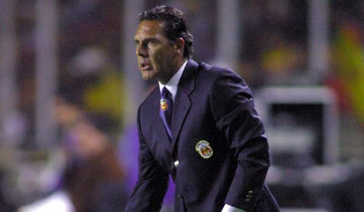 No pudo brillar en la Liga MX, el discreto paso de Miguel Ángel Russo con Monarcas Morelia