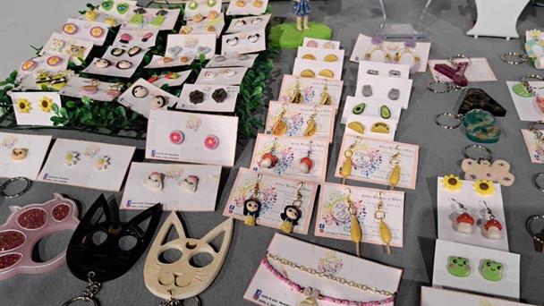 Invitan a participar en un Bazar con Causa