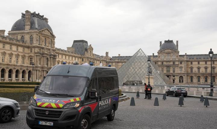 FOTOS: Esto es lo que se sabe del robo al Louvre y las joyas desaparecidas