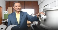 Doctor Pal fabrica nanomateriales para biotecnología y electrónica en Instituto de Física BUAP