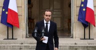 Renuncia del primer ministro francés pone presión sobre Macron y profundiza temor por crisis económica