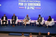 Medios de comunicación se comprometen a defender la paz del país