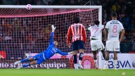 Chivas se adueña de C.U. y viene de atrás para vencer a Pumas