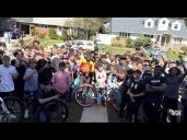 Good News: More than 100 kids rally around teen who was bullied