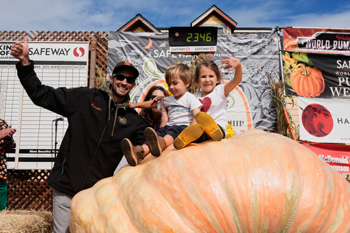 California engineer wins pumpkin contest with 2,346
