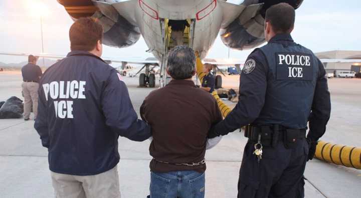 ¡De terror! Latino que vivió 30 años en EE.UU. será DEPORTADO por un simple error que cometió hace casi 10 años
