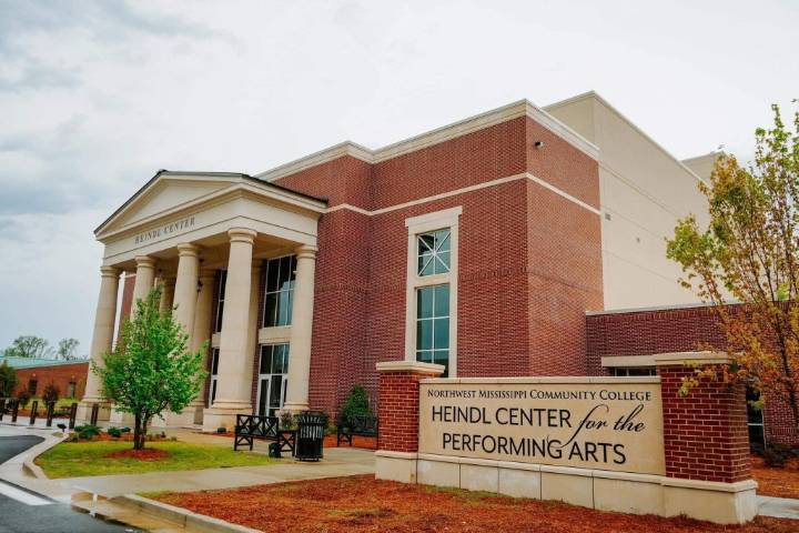 Heindl Center releases spring 2026 lineup: Archie Manning, Larry the Cable Guy, and more