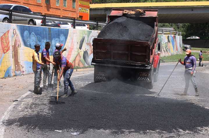 Valencia: Trabajos de asfaltado en Distribuidor San Blas avanzan con buen ritmo