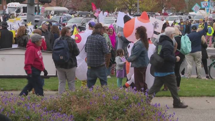 Community calls for unity during No Kings protest in Spokane