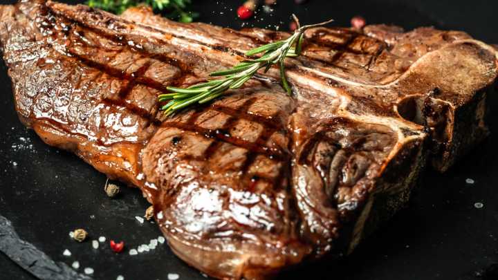 The 4 Word Request That Will Enhance Your Texas Roadhouse Steak