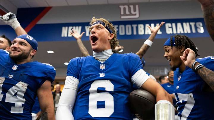 Game Balls: Standouts from win over Eagles 🏈