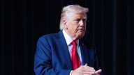 Trump ordena usar “todos los fondos disponibles” para pagar a tropas pese al cierre de gobierno