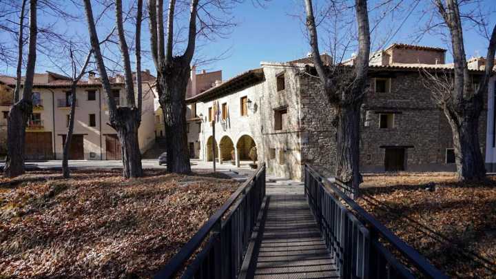 Declarada Conjunto Histórico: la villa de Teruel a 1.337 metros con dos imponentes palacios barrocos