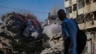 Israel dice que sus tropas aún operan en ciudad de Gaza en medio de reportes de ataques israelíes