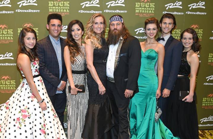 This ‘Duck Dynasty’ Couple Are Having Twins! [Photos]