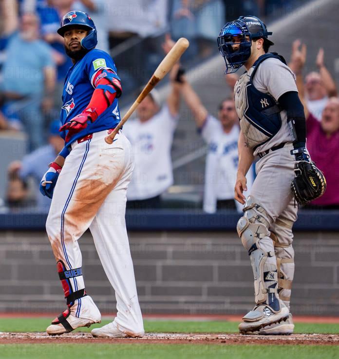 Yankees, contra las cuerdas