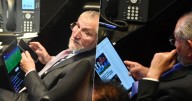 El gusto de Adán Augusto por el futbol: Entre partidos en sesión y noticias de ‘fucho’
