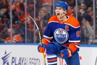 McDavid's new contract draws reaction from fans, politicians, and Edmonton Oilers teammates