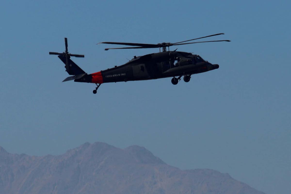 Habrían restablecido contacto con helicóptero de la FACh desaparecido en Campos de Hielo Sur, región de Aysén