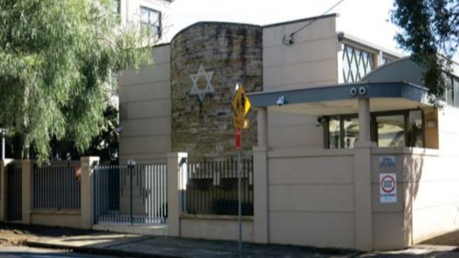Man arrested after allegedly pointing gun at a synagogue in Sydney from a moving truck
