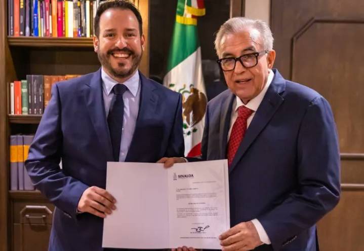 Renuncia secretario de Economía de Sinaloa, dueño de bar donde desapareció Carlos Emilio