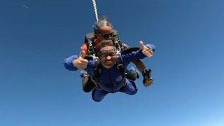 ¡El ‘Checo’ volador! Sergio Treviño narra su experiencia tras lanzarse de paracaídas
