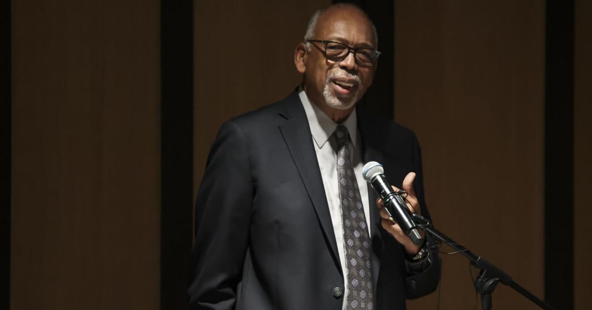 Coffee with Crawford | At Simmons' Tipoff Luncheon, Wade Houston spoke softly about a mission that matters