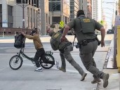 Man on e-bike taunts, evades border agents on Chicago immigration op