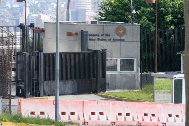 Alerta Venezuela a EU sobre posible atentado en su embajada en Caracas