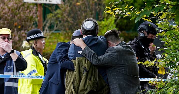 Stabbing at a British synagogue leaves 2 dead and 3 injured on Yom Kippur