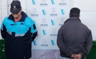 Fue filmado robando herramientas de su vecino: la policía allanó su domicilio y lo detuvo