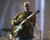 Paul Arthurs se baja de la gira de Oasis para enfocarse en su tratamiento contra el cáncer