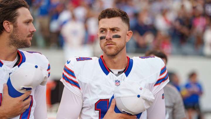 Panthers sign QB Mike White to 53