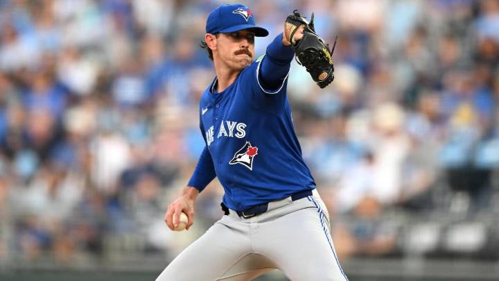 Today's top games to watch, best bets, odds: Game 4 of the World Series, NBA and more