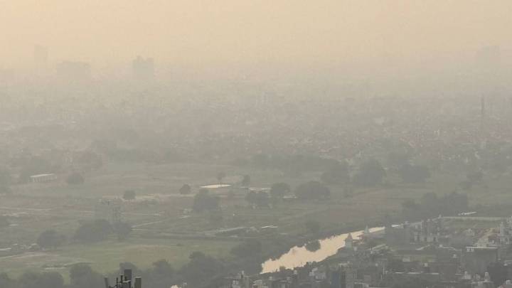 Delhi-NCR AQI (19 October 2025): Delhi air quality slips into ‘severe’ category ahead of Diwali; NCR pollution levels rise further