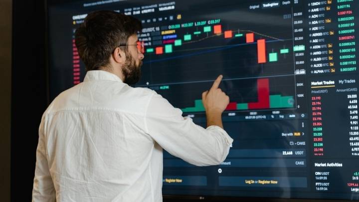 HCC wins Rs 204-crore contract from Hindalco, check stock reaction 