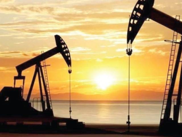 Pakistan revives offshore oil, gas exploration after 18 years