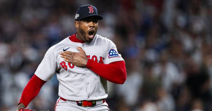 Aroldis Chapman survived a wild ninth as Yankees make wrong kind of MLB history in Game 1