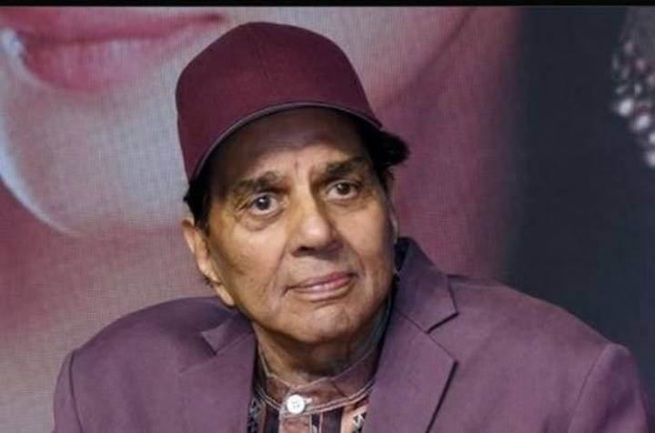 Veteran actor Dharmendra admitted to hospital; family shares health update