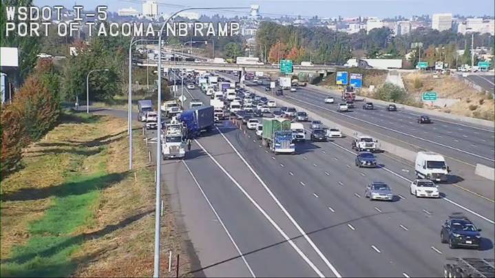 3-mile backup on I-5 in Tacoma after semi