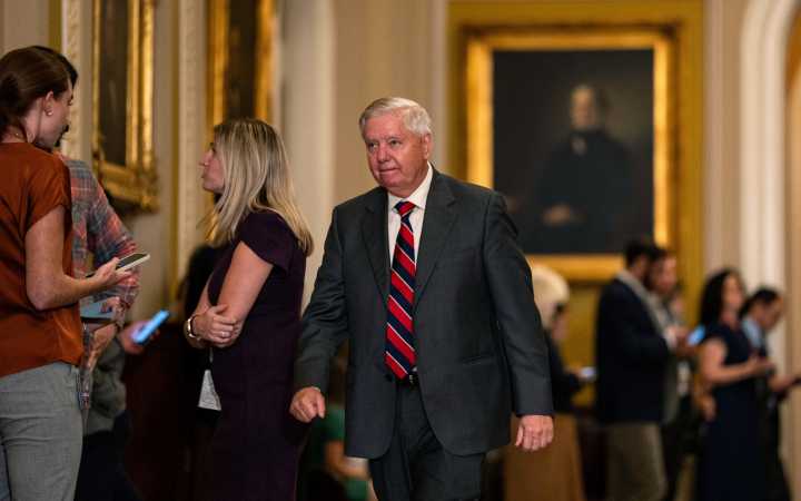 Trump analiza operaciones militares en tierra contra el narcotráfico en Venezuela y Colombia, según Lindsey Graham