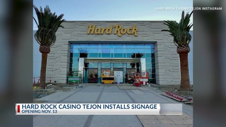 Signage installed for new Hard Rock Casino Tejon
